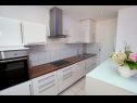 Apartments Vidosava - 100m from sea: A2(4+1), A3(4) Mastrinka - Island Ciovo  - Apartment - A2(4+1): kitchen