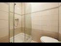 Apartments Antonia - 270m to sea: A4 Green(2+2), SA2 Silver(2), A1 Blue(2), SA3 Gold(2) Mastrinka - Island Ciovo  - Studio apartment - SA2 Silver(2): bathroom with toilet