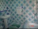 Pansion - 3 STAR Villa on Riviera Trogir - Okrug Donji - Island Ciovo  - Croatia - Room - R4(2+1): bathroom with toilet