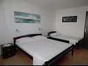 Apartments Marija - next to sea: A1 donji(3+2) Okrug Donji - Island Ciovo  - Apartment - A1 donji(3+2): bedroom
