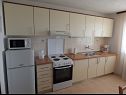 Apartments Marija - next to sea: A1 donji(3+2) Okrug Donji - Island Ciovo  - Apartment - A1 donji(3+2): kitchen