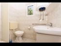 Apartments Sandra - quiet & close to the beach: SA1(2), SA2(2+1), A3(2+1), A4(2+1), A5(2+2), A6(4+1) Okrug Donji - Island Ciovo  - Apartment - A3(2+1): bathroom with toilet