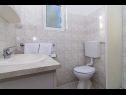 Apartments Sandra - quiet & close to the beach: SA1(2), SA2(2+1), A3(2+1), A4(2+1), A5(2+2), A6(4+1) Okrug Donji - Island Ciovo  - Studio apartment - SA2(2+1): bathroom with toilet