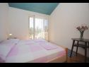 Apartments Rina - 200 m from beach: A1(6) Okrug Donji - Island Ciovo  - Apartment - A1(6): bedroom