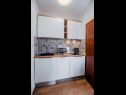 Apartments Sandra - quiet & close to the beach: SA1(2), SA2(2+1), A3(2+1), A4(2+1), A5(2+2), A6(4+1) Okrug Donji - Island Ciovo  - Studio apartment - SA1(2): kitchen