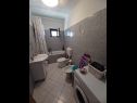 Apartments Marijica - 100m from the beach A1(4), A2(6) Okrug Gornji - Island Ciovo  - Apartment - A1(4): bathroom with toilet