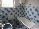 Apartments Ante - 50m from the sea: A1(9), A2(2+2) Okrug Gornji - Island Ciovo  - Apartment - A1(9): bathroom with toilet