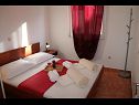 Apartments Central - 40m from the beach: A1(2+2), A2(4), A3(4+1) Okrug Gornji - Island Ciovo  - Apartment - A1(2+2): bedroom