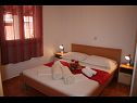 Apartments Central - 40m from the beach: A1(2+2), A2(4), A3(4+1) Okrug Gornji - Island Ciovo  - Apartment - A2(4): bedroom