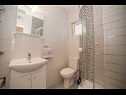 Apartments Miroslava - with pool: A1(4+1), A2(2+2), A3(2+1), A4(5), A5(6+1) Okrug Gornji - Island Ciovo  - Apartment - A2(2+2): bathroom with toilet