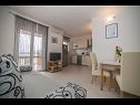 Apartments Miroslava - with pool: A1(4+1), A2(2+2), A3(2+1), A4(5), A5(6+1) Okrug Gornji - Island Ciovo  - Apartment - A2(2+2): living room