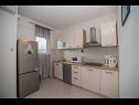 Apartments Miroslava - with pool: A1(4+1), A2(2+2), A3(2+1), A4(5), A5(6+1) Okrug Gornji - Island Ciovo  - Apartment - A2(2+2): kitchen