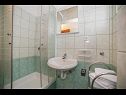 Apartments Miroslava - with pool: A1(4+1), A2(2+2), A3(2+1), A4(5), A5(6+1) Okrug Gornji - Island Ciovo  - Apartment - A3(2+1): bathroom