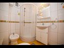 Apartments Miroslava - with pool: A1(4+1), A2(2+2), A3(2+1), A4(5), A5(6+1) Okrug Gornji - Island Ciovo  - Apartment - A5(6+1): bathroom