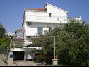 Apartments Ljuba - nice garden: A2(4+1) Plavi, A3(4+1) Ljubicasti, A4(8+1) Okrug Gornji - Island Ciovo  - house