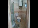 Apartments Marija - parking: A1(2+2) Okrug Gornji - Island Ciovo  - Apartment - A1(2+2): bathroom with toilet