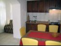 Apartments Doria - 20m from beach: A1 Grego(4), A3 Doric(4), A4 Teuta(2+2) Okrug Gornji - Island Ciovo  - Apartment - A1 Grego(4): kitchen and dining room