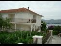 Apartments Mara - 70m from the sea A2(4+1), A3(4+1), A4(2+1), A1(2+1) Okrug Gornji - Island Ciovo  - house