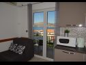 Apartments Mara - 70m from the sea A2(4+1), A3(4+1), A4(2+1), A1(2+1) Okrug Gornji - Island Ciovo  - Apartment - A3(4+1): living room