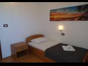 Apartments Mara - 70m from the sea A2(4+1), A3(4+1), A4(2+1), A1(2+1) Okrug Gornji - Island Ciovo  - Apartment - A3(4+1): bedroom