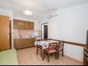 Apartments Dane - 30m from the sea: A1(4+1), A2(4+1), A3(3+2), A4(2+3) Okrug Gornji - Island Ciovo  - Apartment - A1(4+1): kitchen and dining room