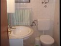 Apartments Biserka - 50 m from beach : A1(2+1), A2(2+1), A3(2+1), A4(6), A5(4), A6(4) Okrug Gornji - Island Ciovo  - Apartment - A6(4): bathroom with toilet