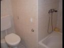 Apartments Biserka - 50 m from beach : A1(2+1), A2(2+1), A3(2+1), A4(6), A5(4), A6(4) Okrug Gornji - Island Ciovo  - Apartment - A6(4): bathroom with toilet