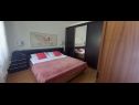 Apartments Stana - 200m from the sea: A1(4), A2(2+1), A3(2) Okrug Gornji - Island Ciovo  - Apartment - A1(4): bedroom