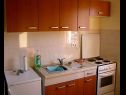 Apartments Stipan - 80 m from sea : A1(2), A2(2+2), A3(2), A4(2+2) Slatine - Island Ciovo  - Apartment - A1(2): kitchen