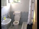Apartments Stipan - 80 m from sea : A1(2), A2(2+2), A3(2), A4(2+2) Slatine - Island Ciovo  - Apartment - A2(2+2): bathroom with toilet