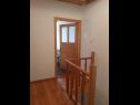 Apartments Boto - 20m from the sea: A2(4) Merag - Island Cres  - Apartment - A2(4): staircase
