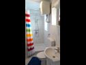 Apartments Robi A1(3) Crikvenica - Riviera Crikvenica  - Apartment - A1(3): bathroom with toilet