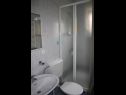 Apartments Ivan A1 I kat(8), A2 II kat(8) Crikvenica - Riviera Crikvenica  - Apartment - A1 I kat(8): bathroom with toilet