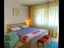 Apartments Ivo A2(3)-Đurđa, A1(4+1)-Ines, A3(4+1)-Vilma Crikvenica - Riviera Crikvenica  - Apartment - A3(4+1)-Vilma: bedroom
