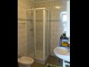 Apartments Zoran SA1(2+1) Crikvenica - Riviera Crikvenica  - Studio apartment - SA1(2+1): bathroom with toilet