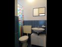 Apartments Ronald A1(4), A2(3) Crikvenica - Riviera Crikvenica  - Apartment - A2(3): bathroom with toilet