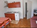 Apartments Kate - free private parking: A1(6), A2(3+1)Kada, A3(3+1)Tus Novi Vinodolski - Riviera Crikvenica  - Apartment - A2(3+1)Kada: living room