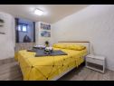 Apartments Mario - 50 m from sea : A1(2+2) Novi Vinodolski - Riviera Crikvenica  - Apartment - A1(2+2): bedroom