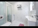 Apartments Stane - modern & fully equipped: A1(2+2), A2(2+1), A3(2+1), A4(4+1) Cavtat - Riviera Dubrovnik  - Apartment - A4(4+1): bathroom with toilet