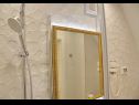 Apartments Nada - old town: A1(2), A2(2) Dubrovnik - Riviera Dubrovnik  - Apartment - A1(2): bathroom with toilet