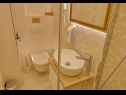 Apartments Nada - old town: A1(2), A2(2) Dubrovnik - Riviera Dubrovnik  - Apartment - A2(2): bathroom with toilet
