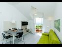 Apartments and rooms Villa Bouganvillea - sea view & garden: A1 Deluxe (2+1), A2 Superior (2+1), A3 Comfort (2+1), A4 Premium (2+1), R1 Deluxe (2), R2 Comfort (2) Mlini - Riviera Dubrovnik  - Apartment - A3 Comfort (2+1): living room