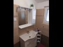 Apartments Silvana - 100 m from beach A1(4) Bozava - Island Dugi otok  - Apartment - A1(4): bathroom with toilet
