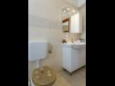 Apartments Zvone1  - at the water front: A4(2+2), A5(2+2), A6(2+2) Veli Rat - Island Dugi otok  - Apartment - A6(2+2): bathroom with toilet