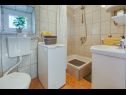 Holiday home Nada - peaceful: H(5) Veli Rat - Island Dugi otok  - Croatia - H(5): bathroom with toilet