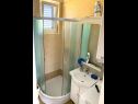 Apartments Marin - 30 m from sea : A1(4) Verunic - Island Dugi otok  - Apartment - A1(4): bathroom with toilet