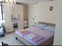 Apartments and rooms Makaj - 80 m from the beach : A1(4), SA2(2+1), R1(2) Cove Basina (Jelsa) - Island Hvar  - Studio apartment - SA2(2+1): interior