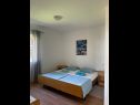 Apartments Ivan - 60m from the sea: A1 (4+1), A2 (3+1), A3 (3+1) Ivan Dolac - Island Hvar  - Apartment - A3 (3+1): bedroom