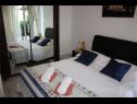 Apartments Niko - with pool : A1(2+2), A2(4), A3(2+2), A4(2+2), A5(2) Jelsa - Island Hvar  - Apartment - A1(2+2): bedroom