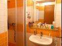 Apartments Ivica - 40 m from beach: A1(4), A2(2+1) Jelsa - Island Hvar  - Apartment - A2(2+1): bathroom with toilet